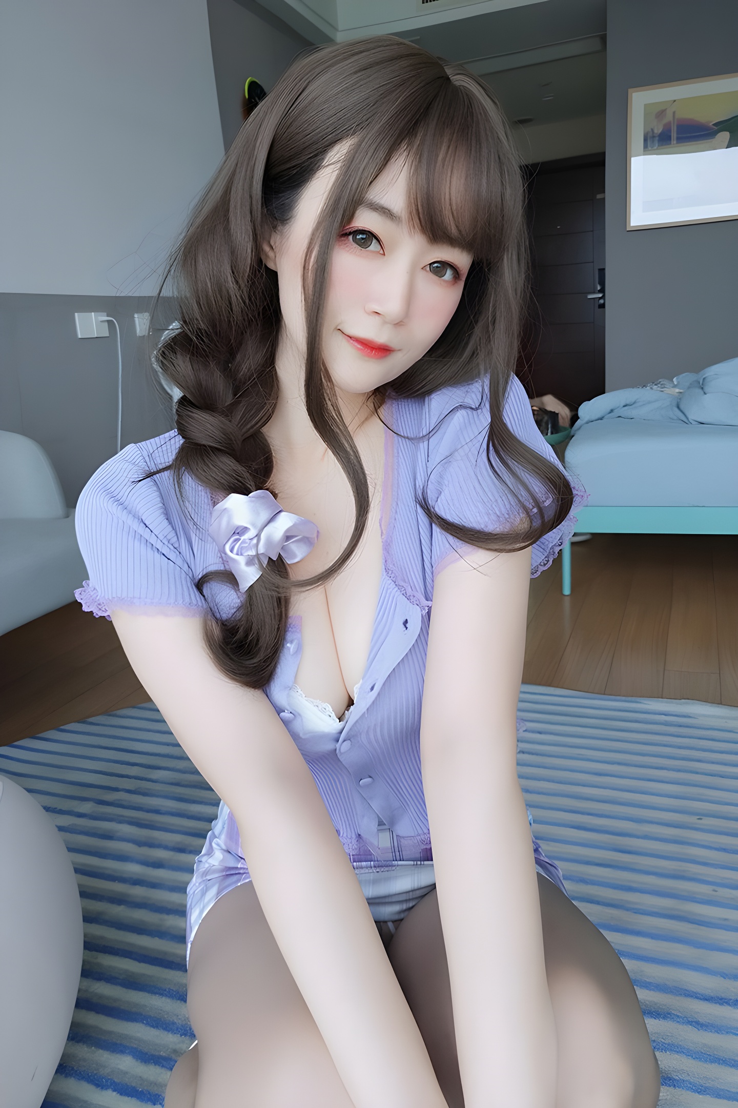 邻家小妹白银八一奶味酥胸灰丝，勾魂魅力全解析