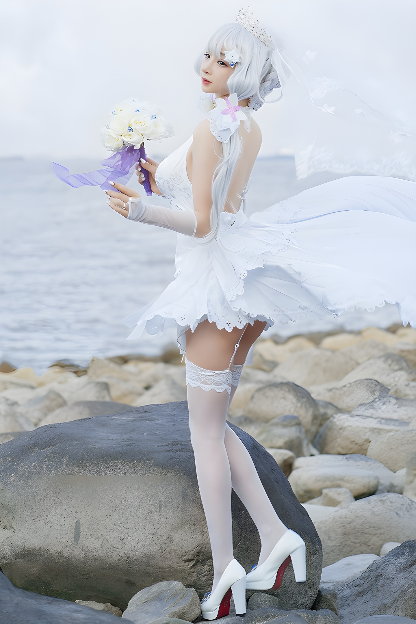 叉子宝宝情趣护士装扮：倾城容颜与调教艺术的完美结合