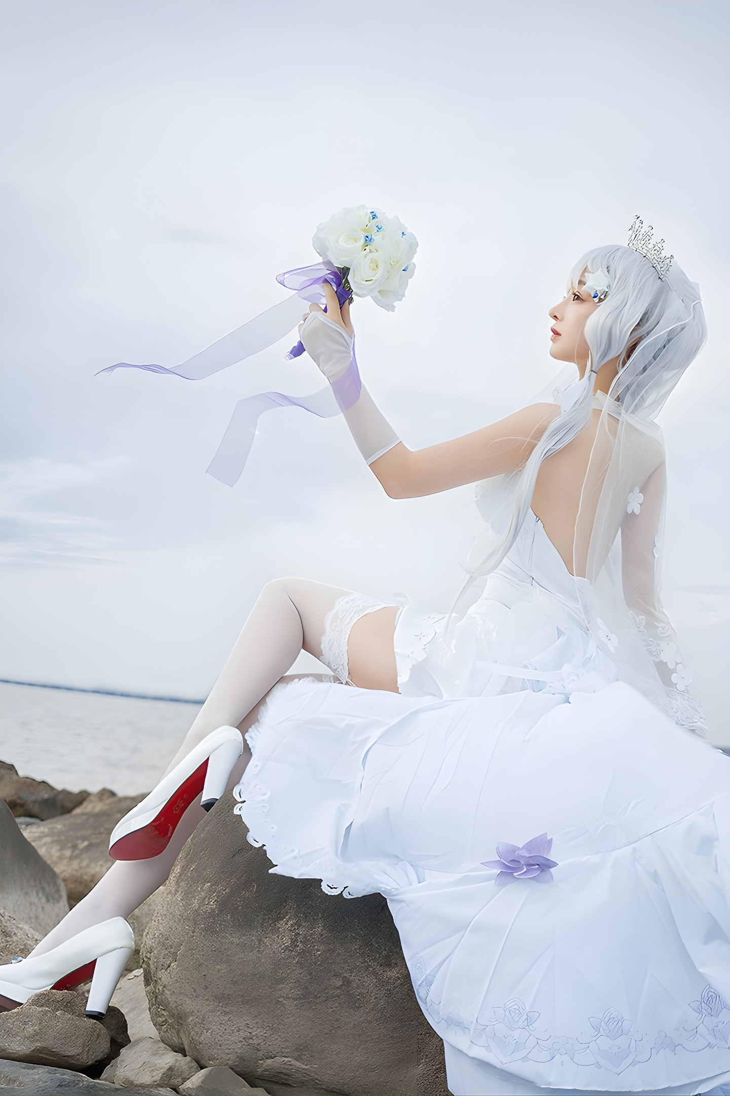 叉子宝宝情趣护士装扮：倾城容颜与调教艺术的完美结合