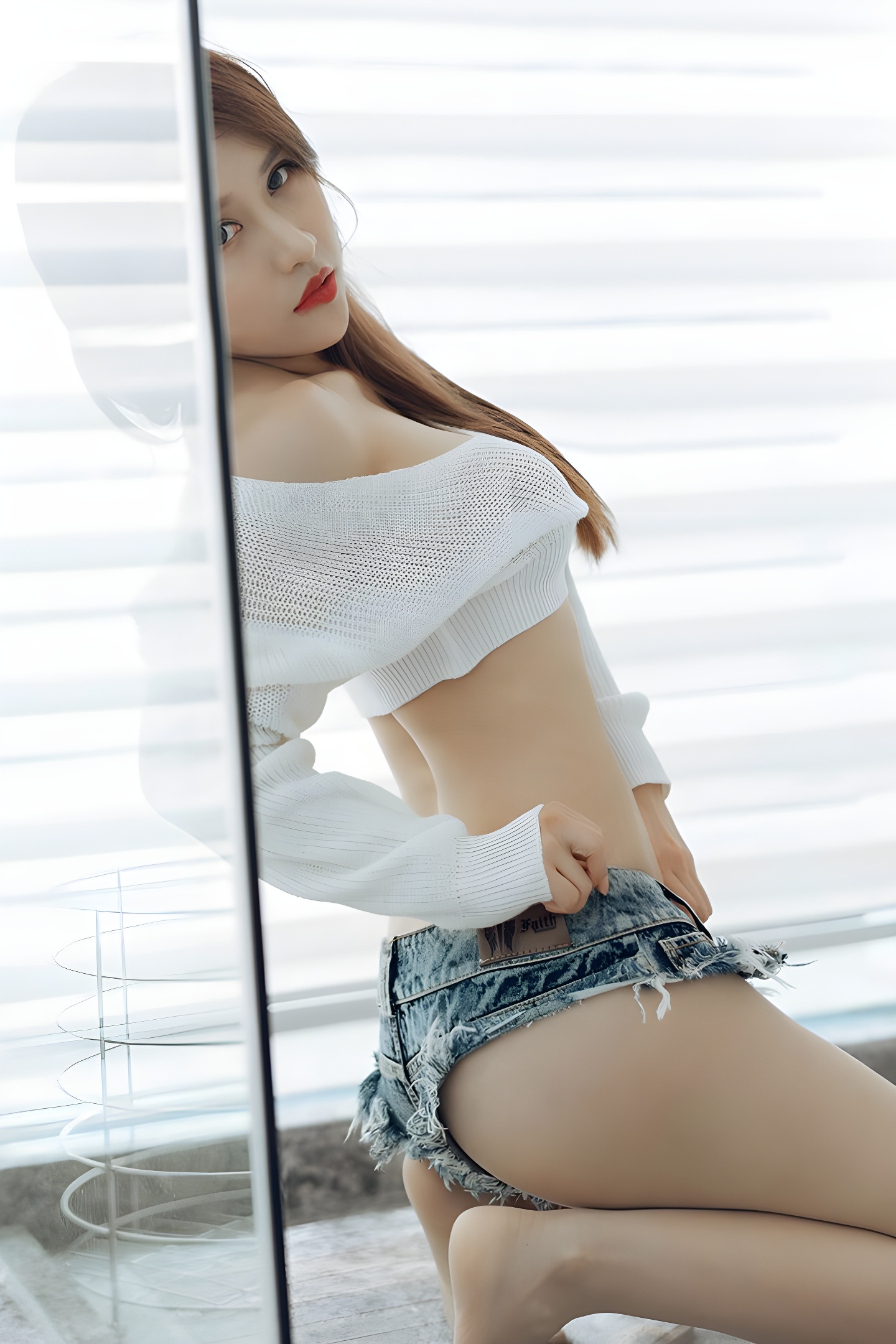 徐安安肉丝牛仔写真：御姐美腿顺滑诱惑