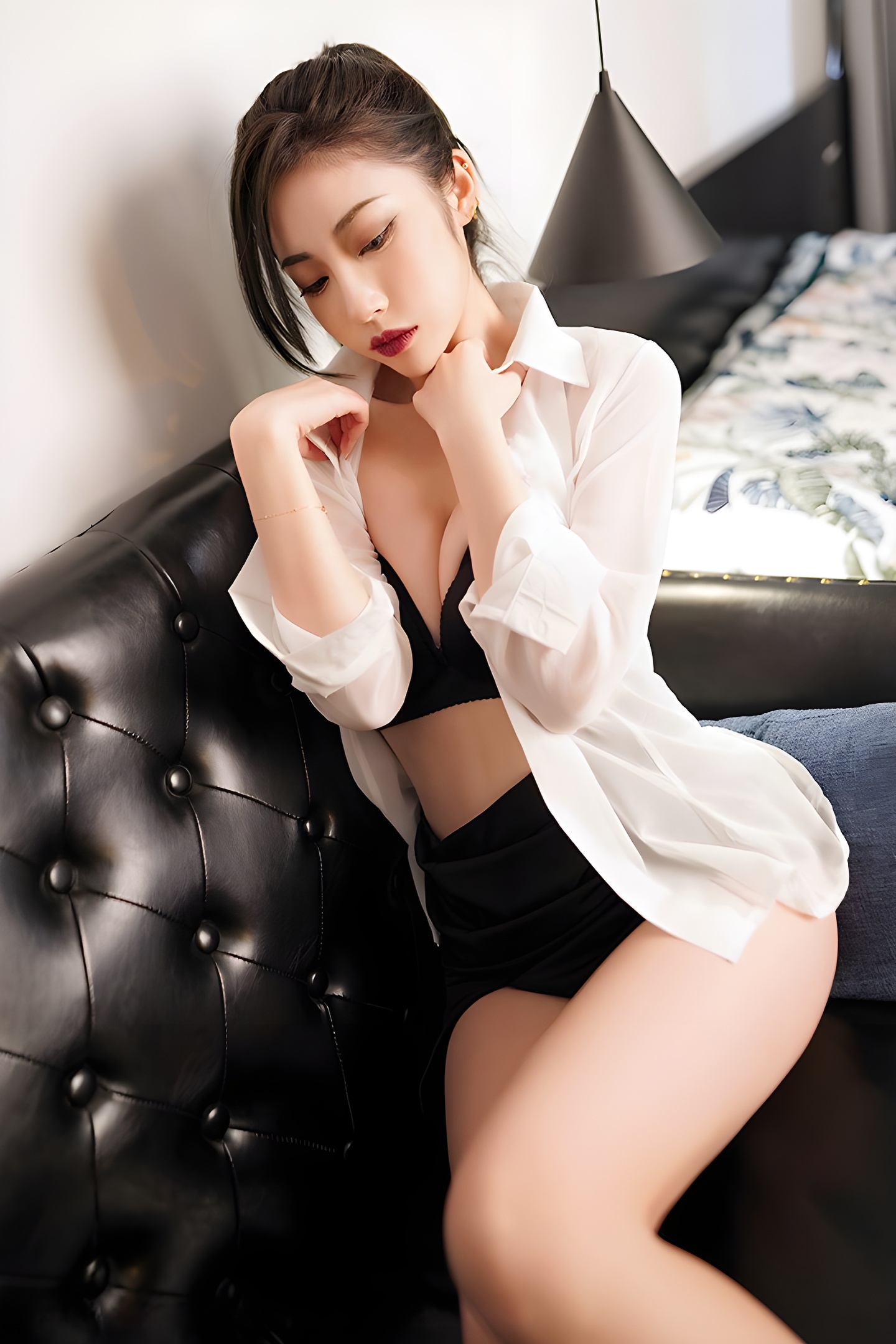 贾诗晗黑丝尾巴情趣写真：夜猫调教极致诱惑