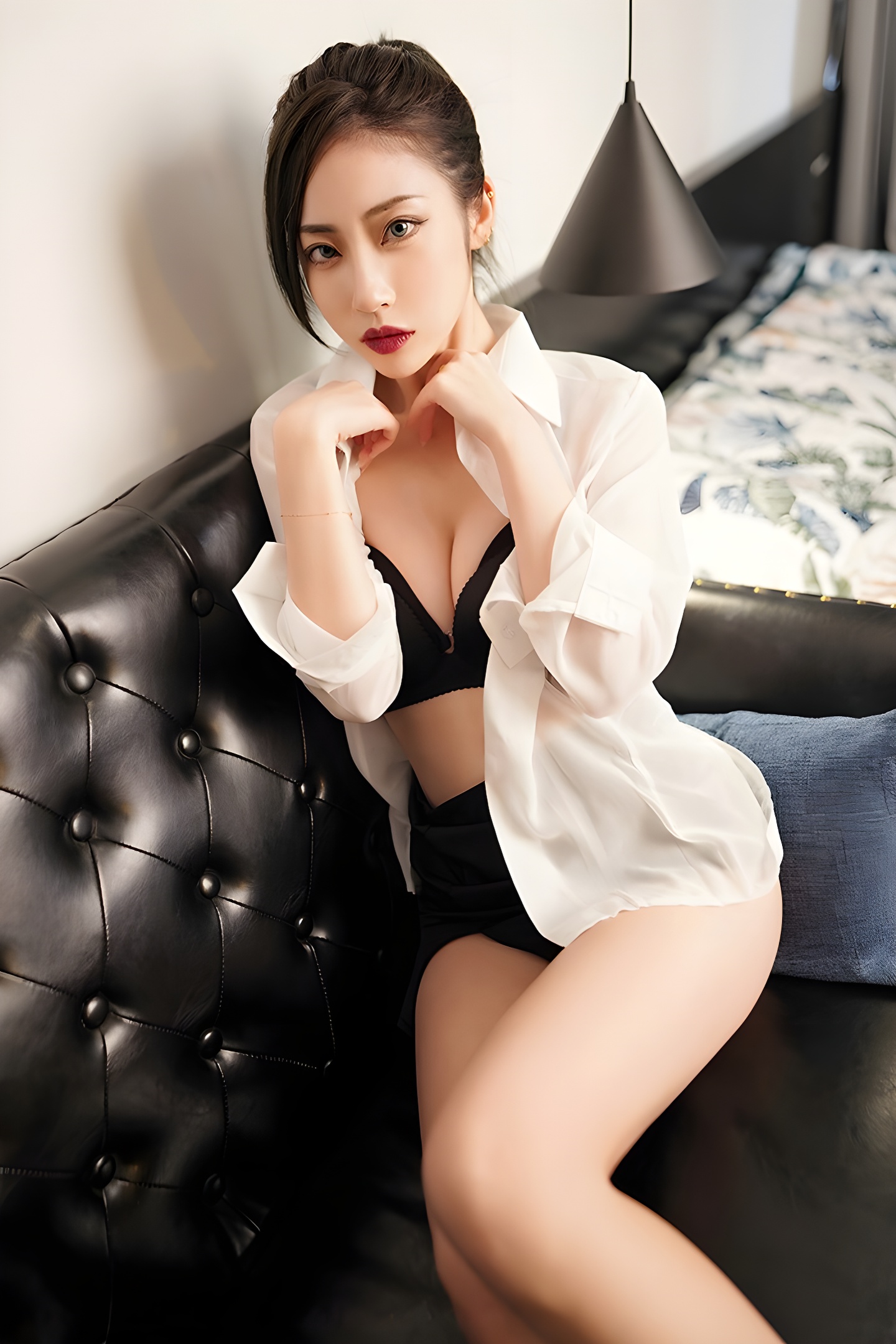 贾诗晗黑丝尾巴情趣写真：夜猫调教极致诱惑