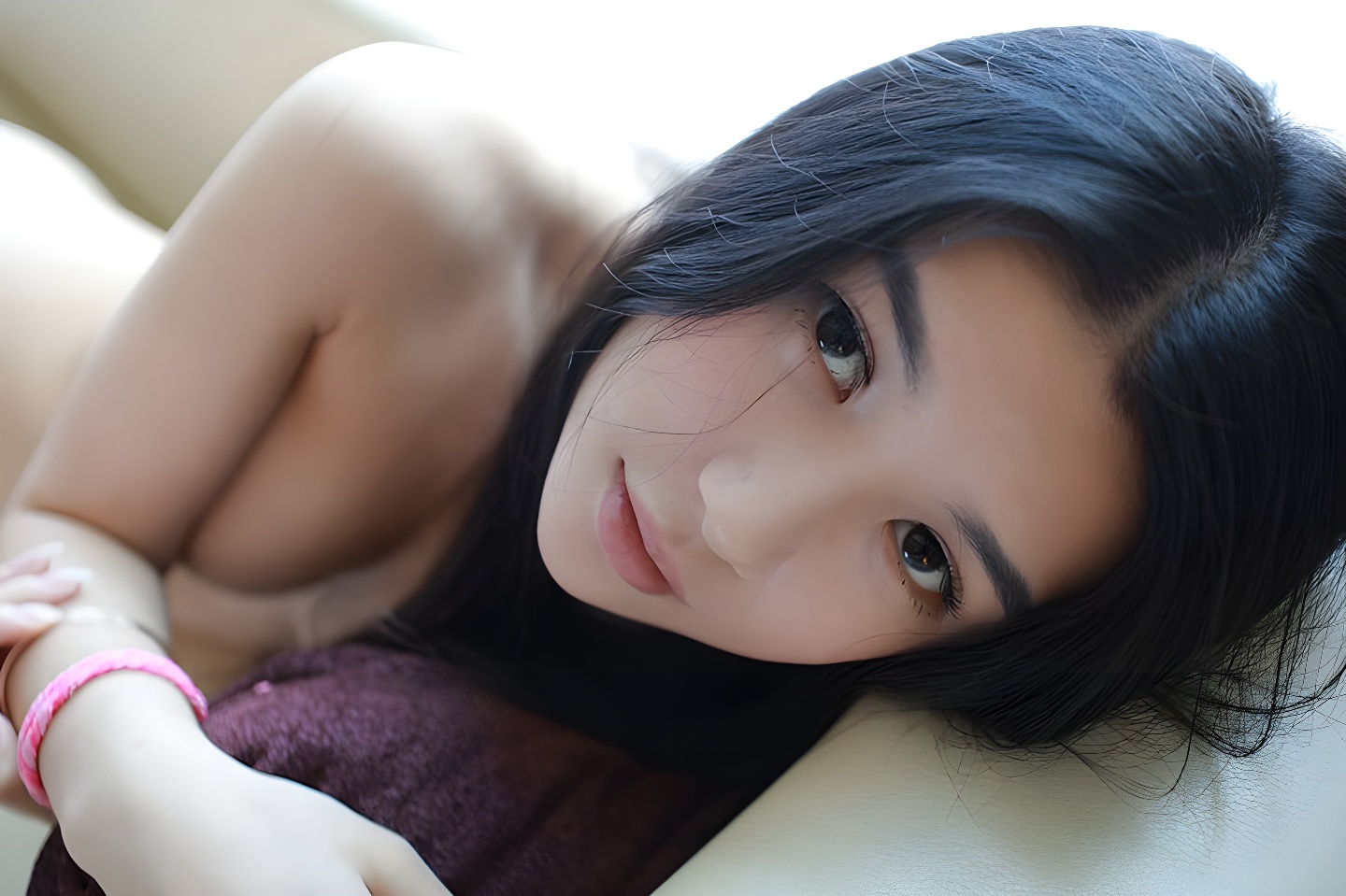 极致诱惑！王梓童半裸艺术写真 薄纱下的性感密码