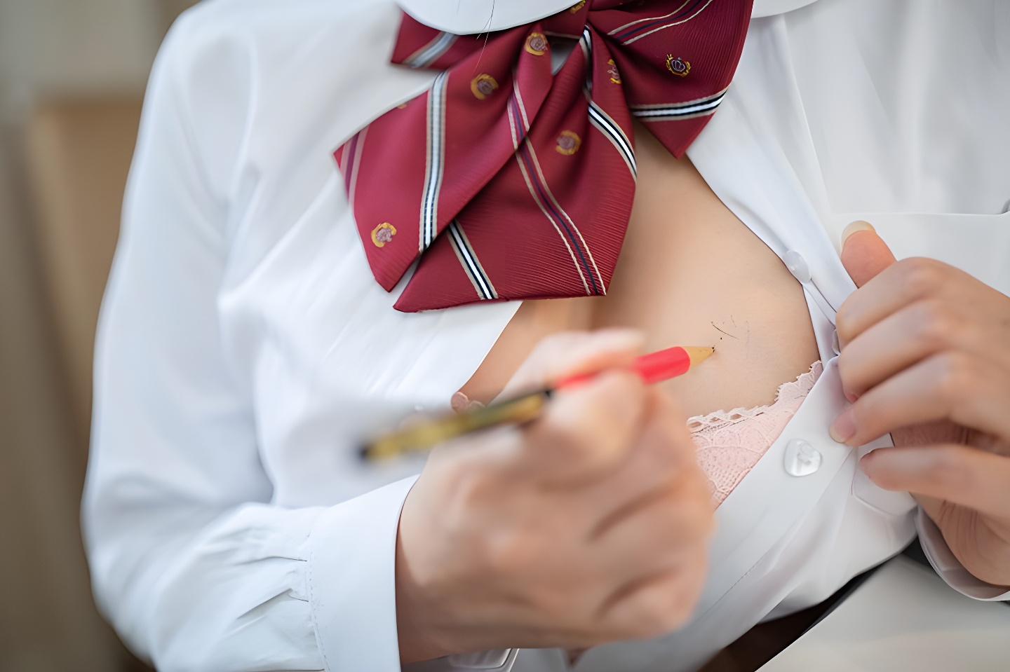 陶喜乐极品美臀写真，弹嫩身材引爆视觉盛宴