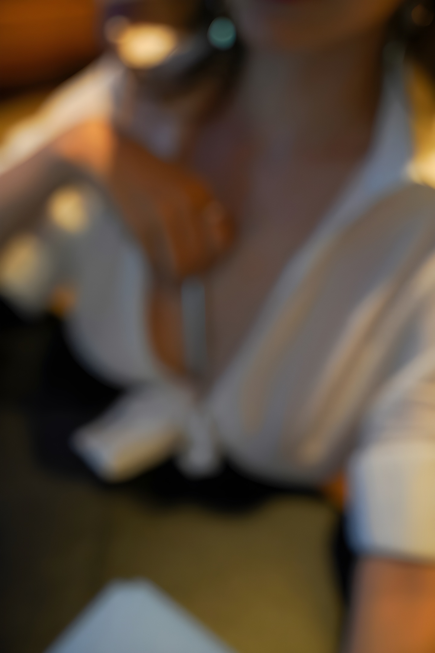 办公室尤物田小燕 黑丝高跟半透衬衫性感撩人